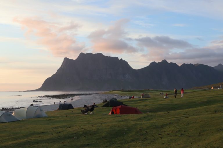 Camping in Uttakleiv