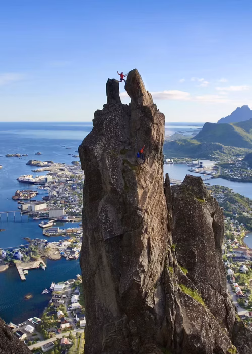 svolvaergeita-climbing-lofoten-svolvaer