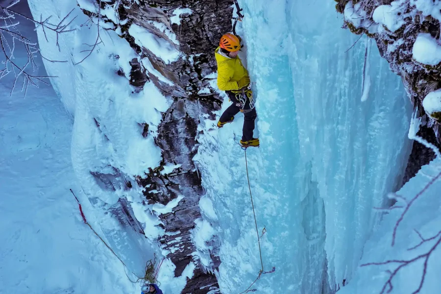 Ice climbing Abisko