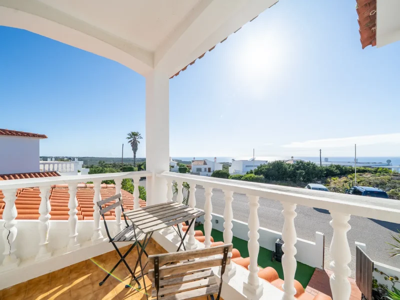Six Person room at surfinn algarve