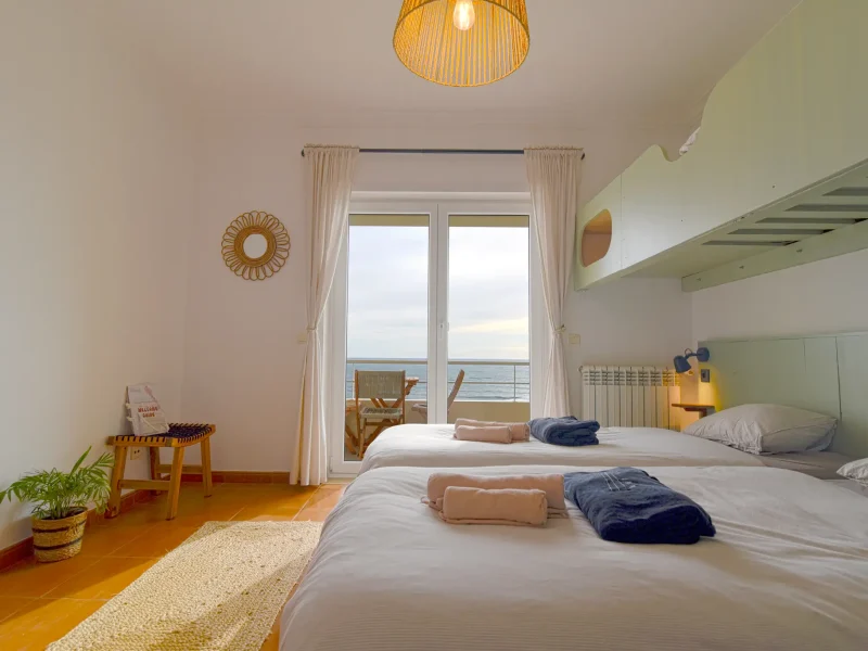 triple room at surfinn figueira da foz